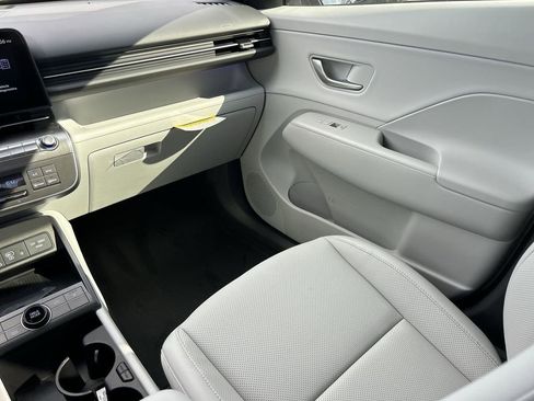 New 2026 Hyundai Kona SEL Premium image 6