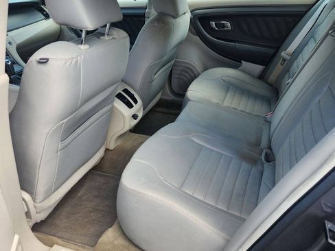 Used 2012 Ford Taurus SE FWD image 10