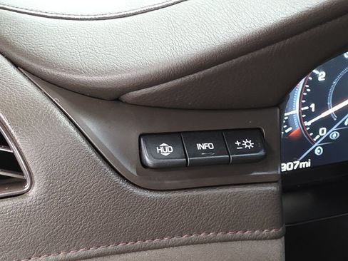 Used 2015 Cadillac Escalade Premium AWD/4WD image 36