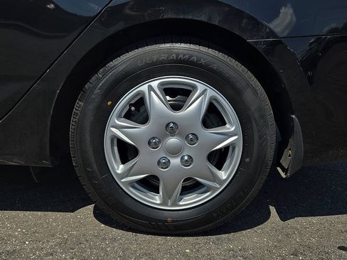 Used 2017 Hyundai Accent SE FWD image 10
