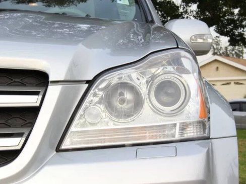 Used 2010 Mercedes-Benz GL 450 4MATIC image 22