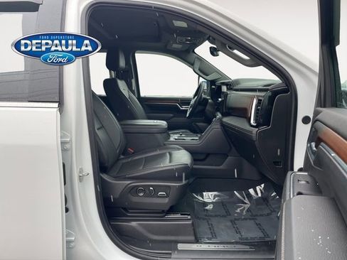 Used 2024 GMC Sierra 3500 Denali w/ Denali Reserve Package image 19