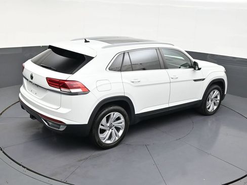 Used 2021 Volkswagen Atlas Cross Sport SEL FWD image 17