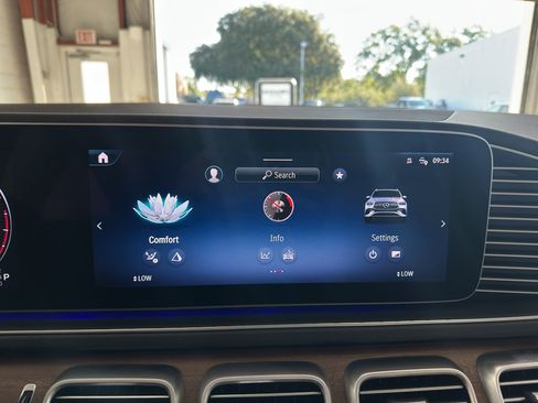 Used 2025 Mercedes-Benz GLE 350 4MATIC image 20