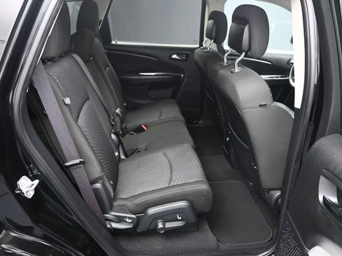 Used 2020 Dodge Journey SE w/ SE Popular Equipment Group image 33