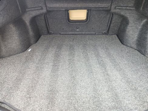 Used 2017 Toyota Avalon Limited image 33