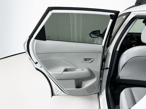 Used 2024 Hyundai Kona SEL FWD image 27