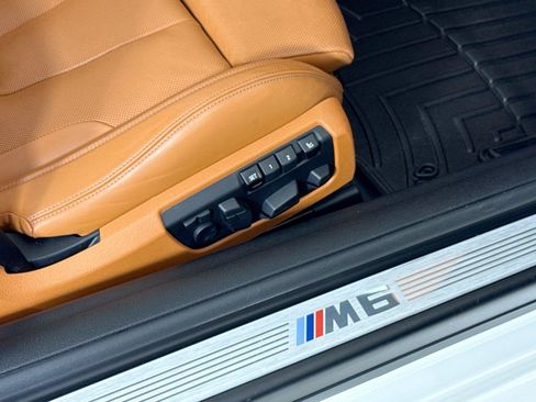 Used 2016 BMW M6 Convertible RWD image 33
