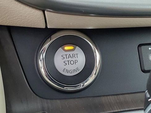 Certified 2024 Nissan Murano Platinum w/ Cargo Package image 28