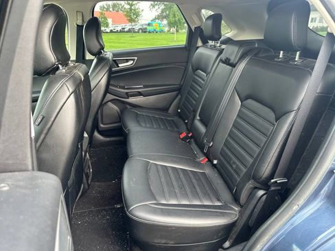 Used 2019 Ford Edge SEL w/ Equipment Group 201A FWD image 13