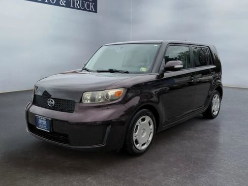 Used 2009 Scion xB image 1