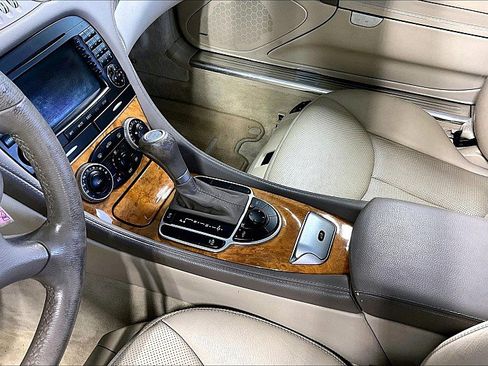 Used 2007 Mercedes-Benz SL 550 w/ AMG Sport Pkg image 12