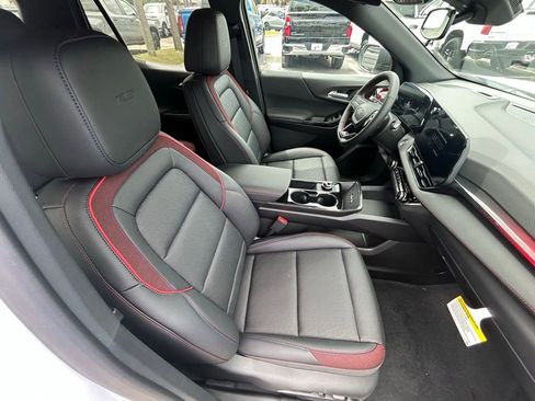 New 2026 Chevrolet Equinox RS w/ Convenience Package III AWD/4WD image 24