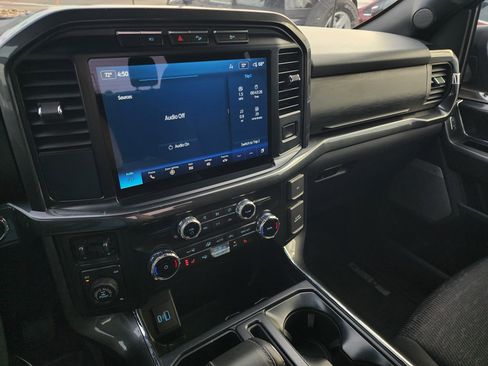 Used 2022 Ford F150 XLT w/ Equipment Group 302A High image 18