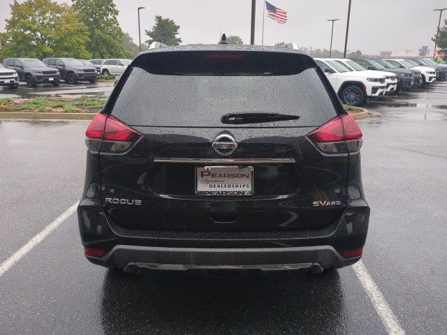 Used 2018 Nissan Rogue SV w/ Premium Package AWD/4WD image 5