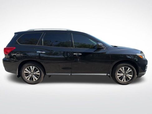 Used 2020 Nissan Pathfinder S FWD image 4