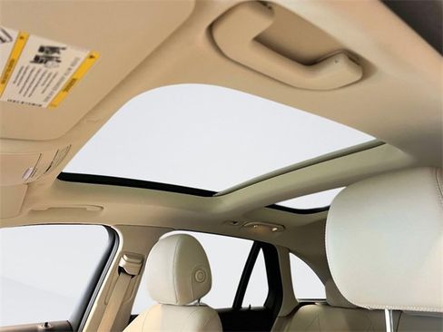 Certified 2022 Mercedes-Benz GLC 300 4MATIC image 20