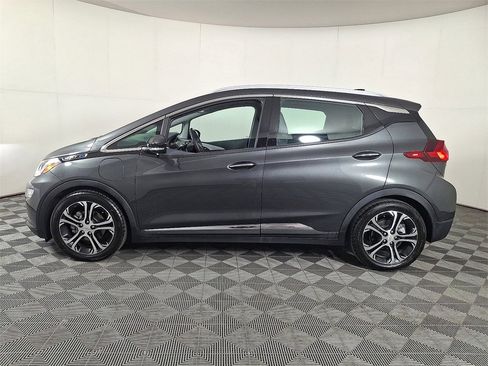 Used 2018 Chevrolet Bolt Premier w/ Driver Confidence II Package image 7