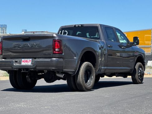 New 2026 RAM 3500 Big Horn AWD/4WD image 3
