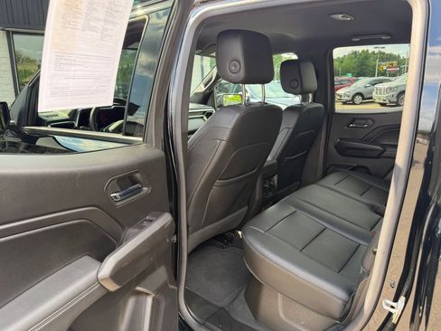 Used 2023 GMC Canyon Elevation w/ Elevation Premium Package AWD/4WD image 9