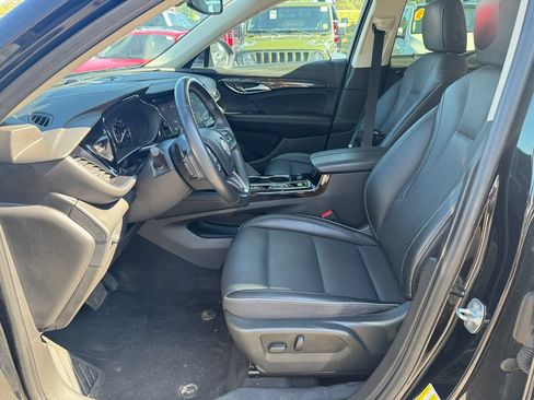 Used 2023 Buick Envision Essence AWD/4WD image 25