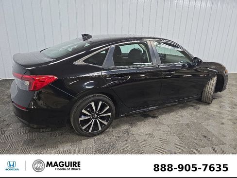 Used 2023 Honda Civic EX image 3