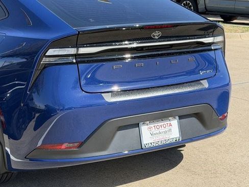 New 2026 Toyota Prius Plug-In Hybrid FWD image 6