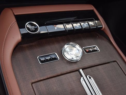 New 2025 Lincoln Navigator L Reserve image 34