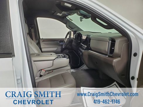 Used 2023 Chevrolet Silverado 1500 LT image 37