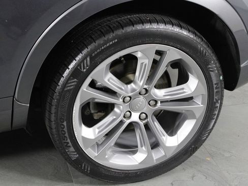 Used 2018 Audi Q3 2.0T Premium w/ Convenience Package image 11