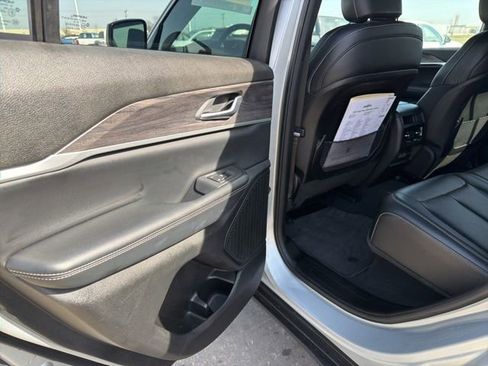 Used 2024 Jeep Grand Cherokee Limited image 11