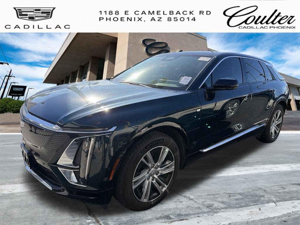 Certified 2024 Cadillac Lyriq Tech w/ Driver Assist Package RWD image 2