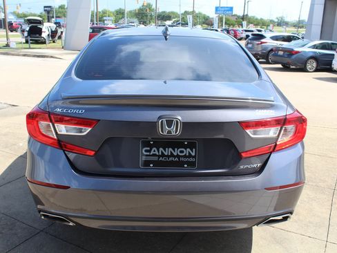 Used 2019 Honda Accord Sport image 6
