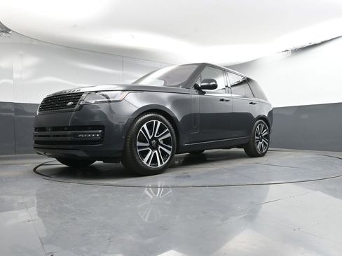 Used 2023 Land Rover Range Rover SE image 26