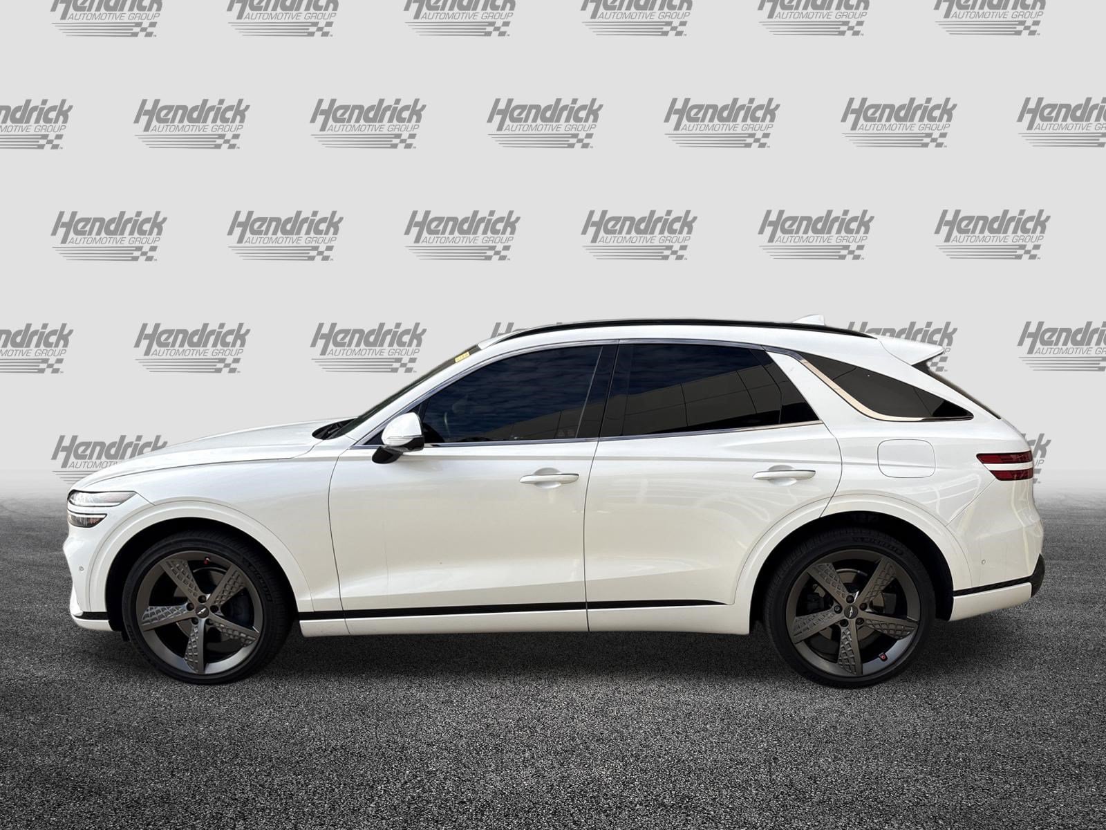 Used 2022 Genesis GV70 2.5T w/ Sport Prestige Package AWD/4WD image 7