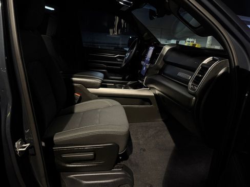 Certified 2025 RAM 1500 Big Horn image 30