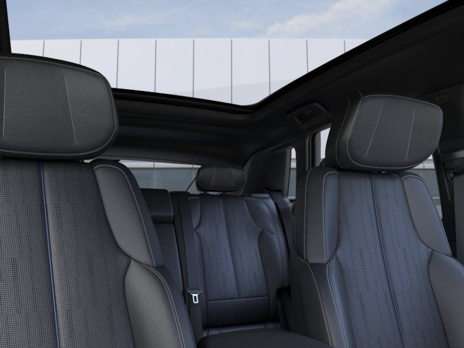 New 2026 Cadillac Lyriq Luxury w/ LPO, Floor Liner Package AWD/4WD image 24