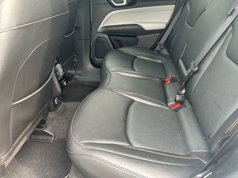 Used 2023 Jeep Compass Limited AWD/4WD image 14