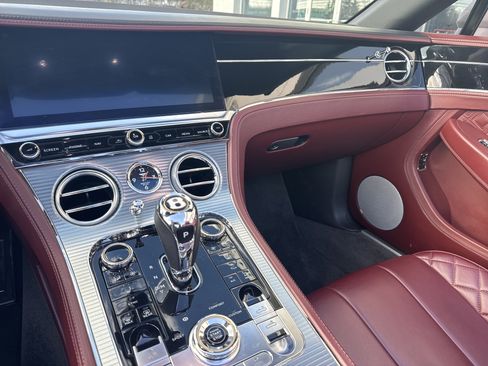 Used 2020 Bentley Continental GT image 21