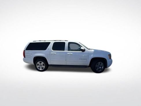 Used 2013 Chevrolet Suburban LT AWD/4WD image 2