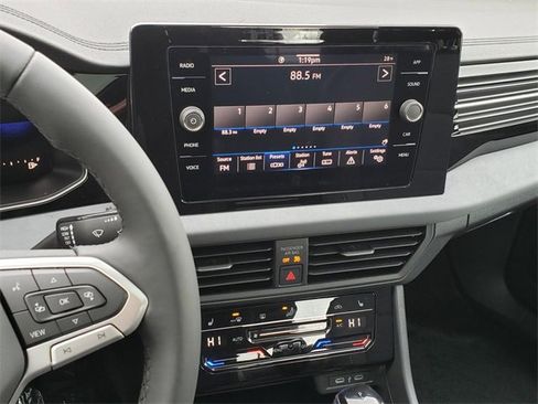 New 2026 Volkswagen Jetta SE image 11