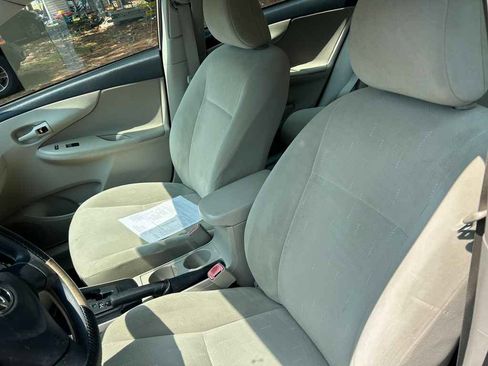 Used 2012 Toyota Corolla L FWD image 9