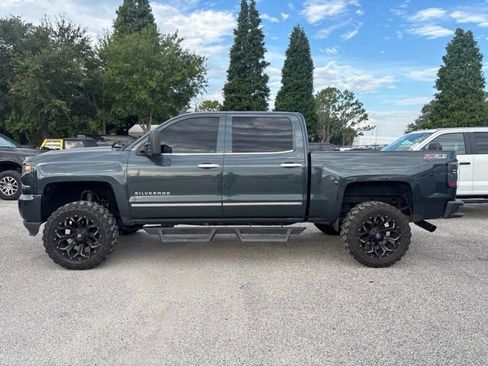 Used 2017 Chevrolet Silverado 1500 LTZ Z71 w/ LTZ Plus Package AWD/4WD image 8