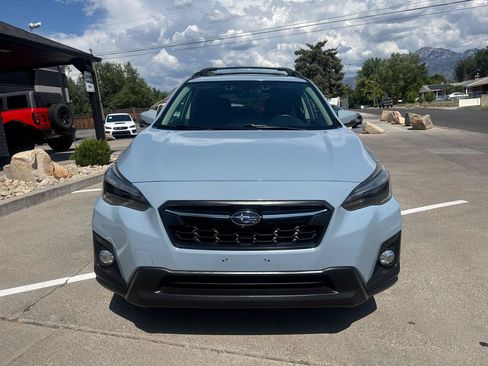 Used 2019 Subaru Crosstrek 2.0i Limited w/ Moonroof Package w/Navigation AWD/4WD image 2