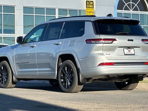 New 2026 Jeep Grand Cherokee L Limited AWD/4WD image 5