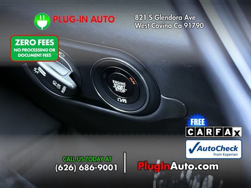 Used 2017 Maserati Levante AWD/4WD image 21