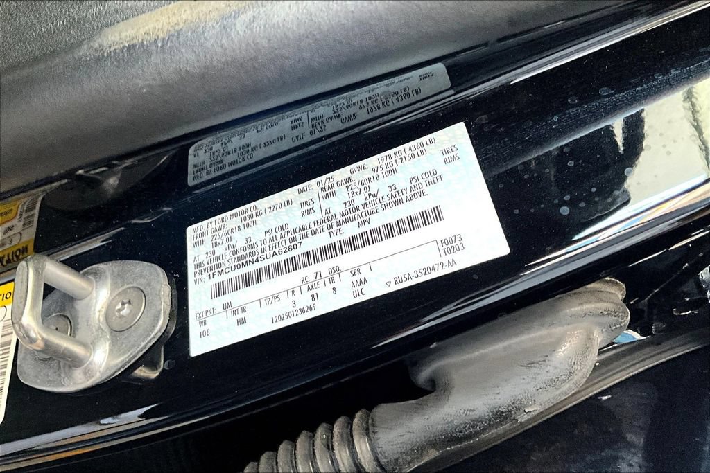 Used 2025 Ford Escape ST-Line FWD image 18