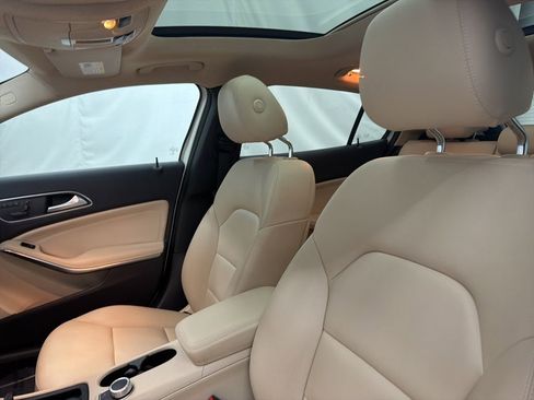 Certified 2015 Mercedes-Benz GLA 250 4MATIC image 13