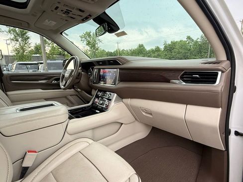 Used 2021 GMC Yukon XL Denali AWD/4WD image 40