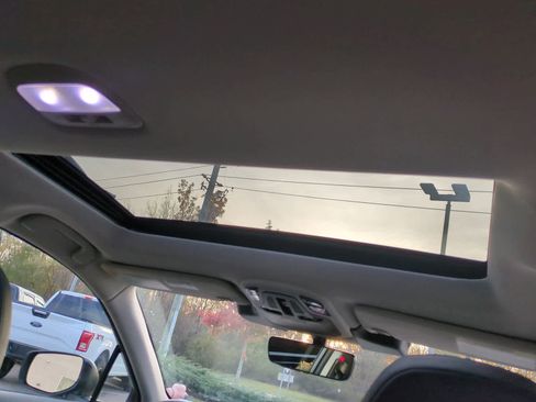 Used 2024 Subaru Outback Limited image 22